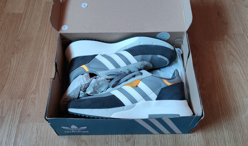 Buty Adidas Retropy F2