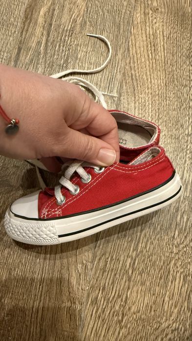 Czerwone oryginalne Converse, rozmiar 25, stan bardzo dobry