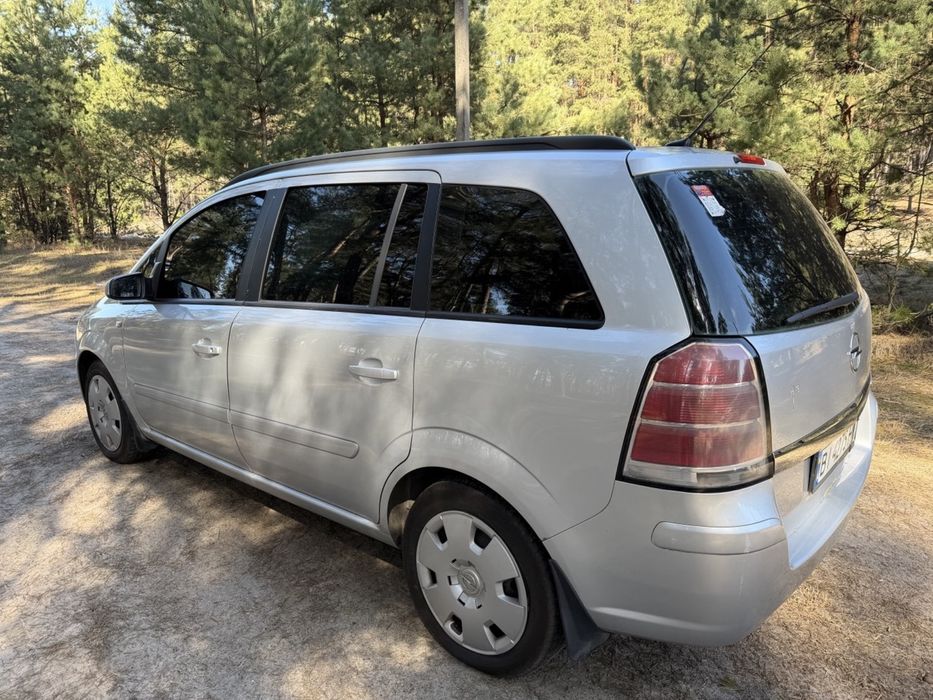 Продам Opel Zafira B