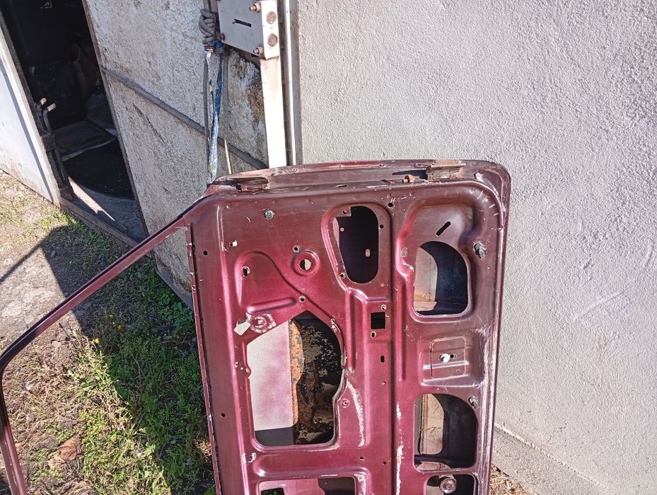 Ваз2107  Двери. Левая сторона.