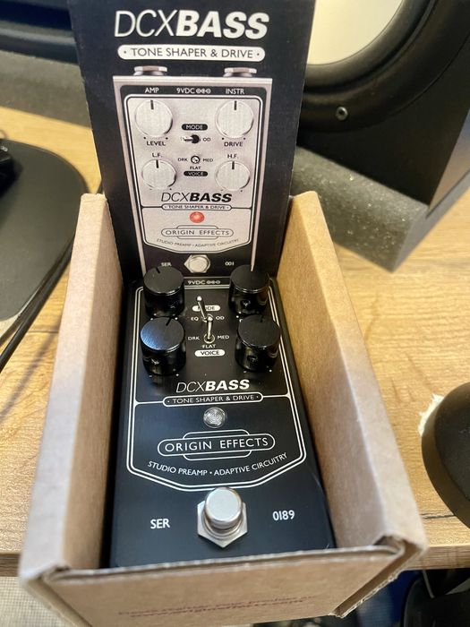 Origin Effects Dcx bass boost/preamp/overdrive/distortion