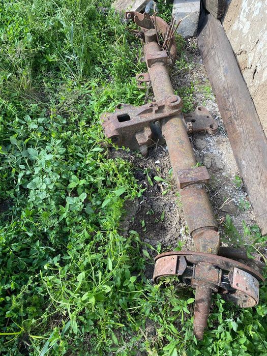 Продам передню балку на прицеп