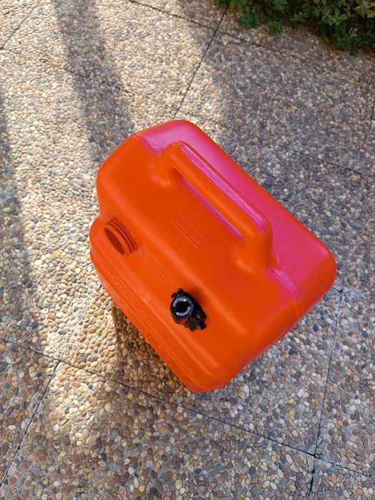 Depósito de gasolina Quicksilver como novo de 25 litros