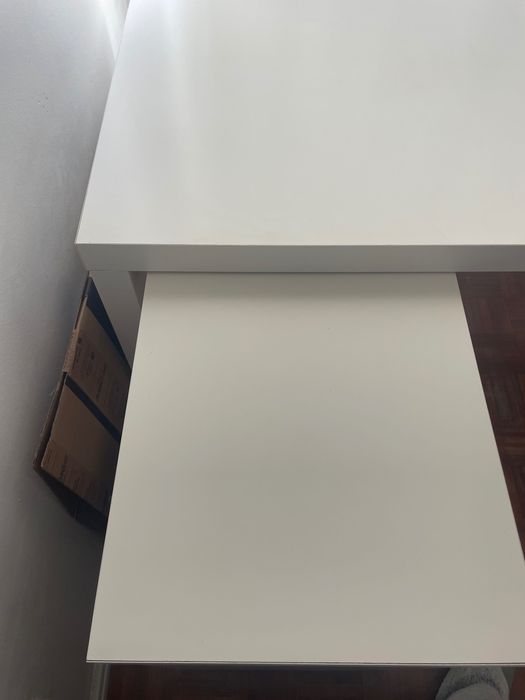 Secretária c/painel extraível IKEA