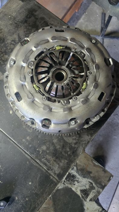 Dwumasa i komplet sprzęgła 3.2 vr6 bub