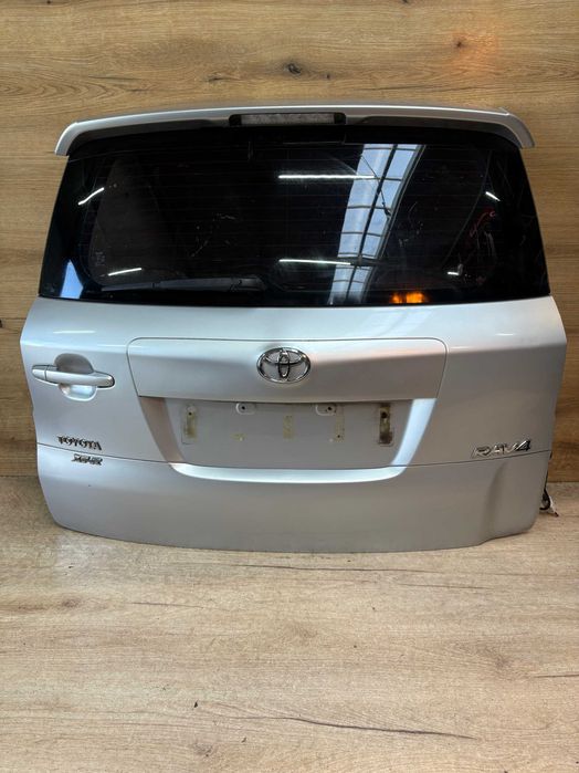 klapa bagażnika toyota rav 4 III