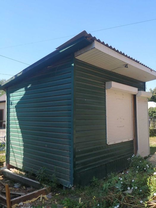 Продам  торговый киоск в самом центре г. КОЗЕЛЕЦ