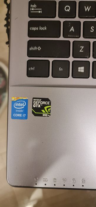 Laptop Asus X550J Używany