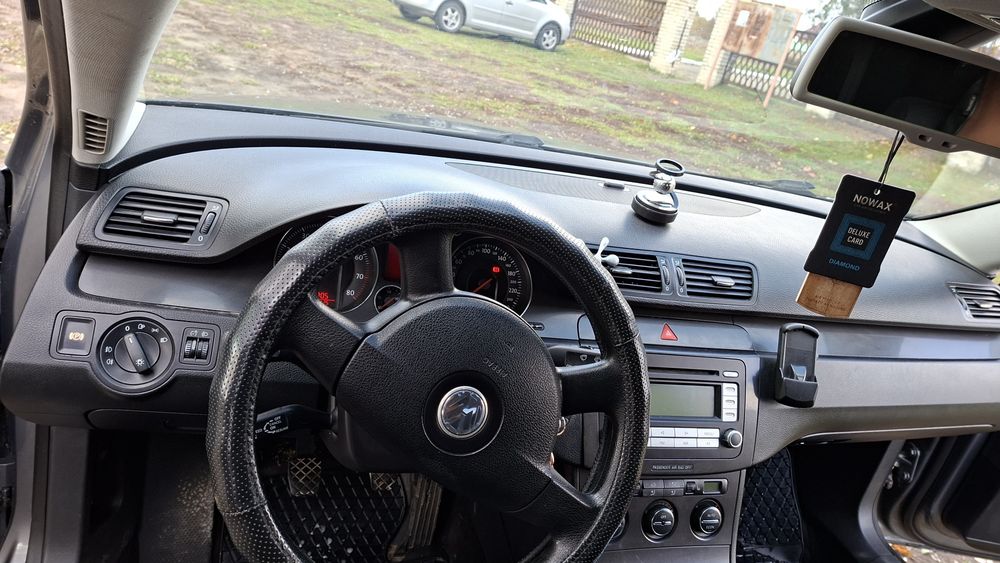 Обміняю Фольцваген пасат б6.1.6.бенз.