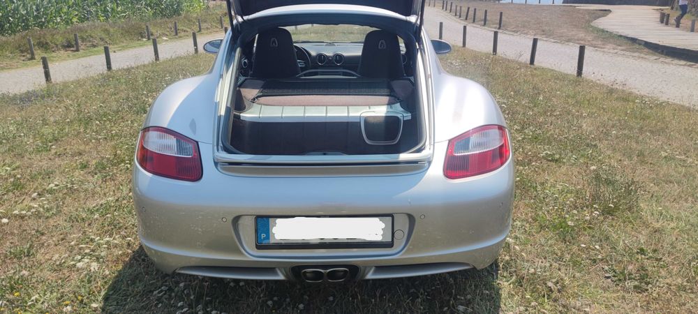 Porsche Cayman 2.7