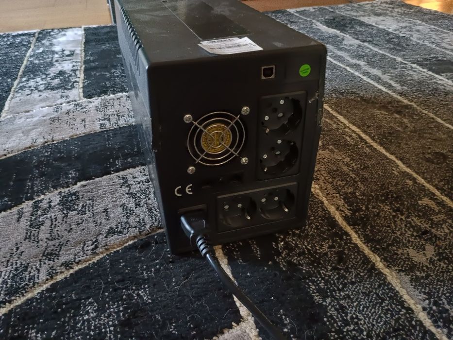 Green Cell Power Proof 2000VA 1200W UPS Zasilacz awaryjny