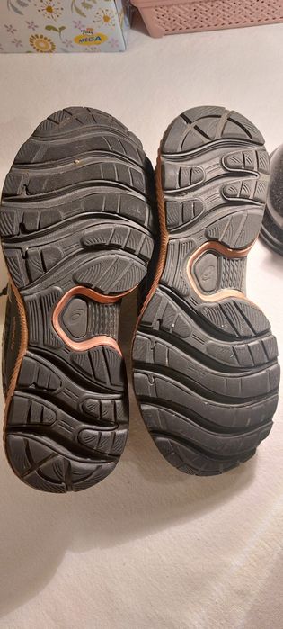 Buty damskie sportowe Asics