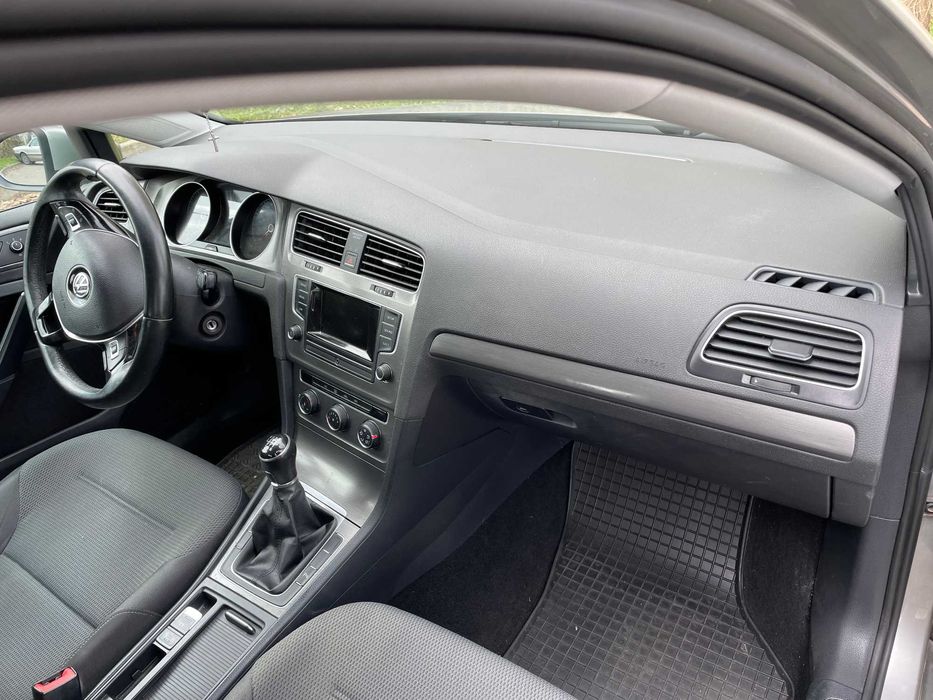Volkswagen Golf VII  (5G) 1,2 TSI 77kW (105 KM) Comfortline