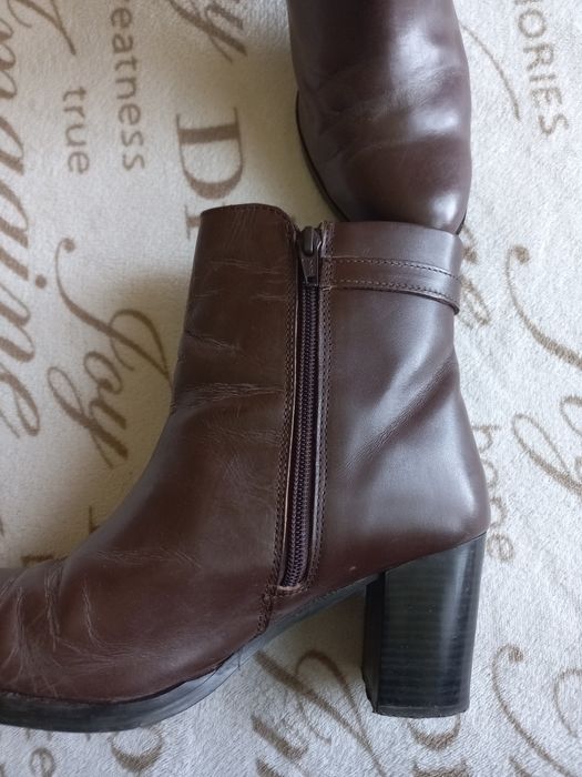 Brązowe damskie skórzane botki