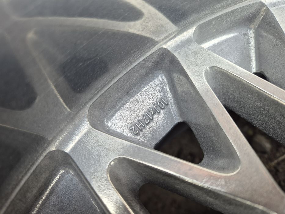 Borbet B 17" 8,5j/10j et13/20  5x120