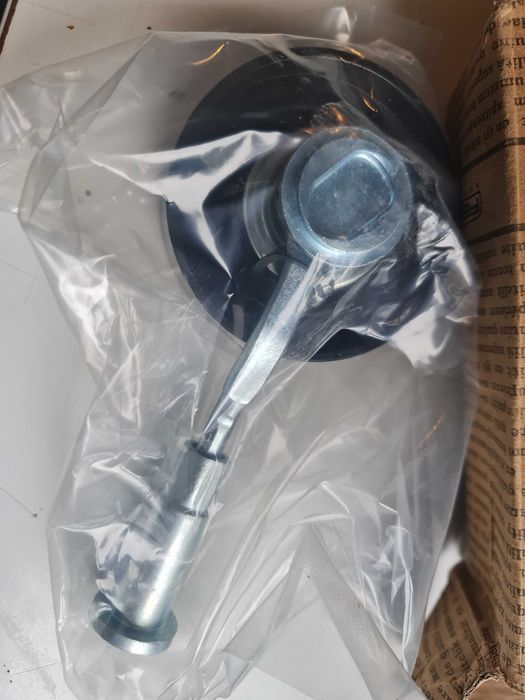 Napinacz paska , rolka Nissan M