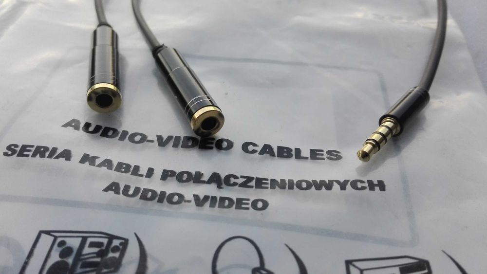 Adapter wtyk Jack 3,5 4polowy / 2x Jack 3,5 gniazdo stereo