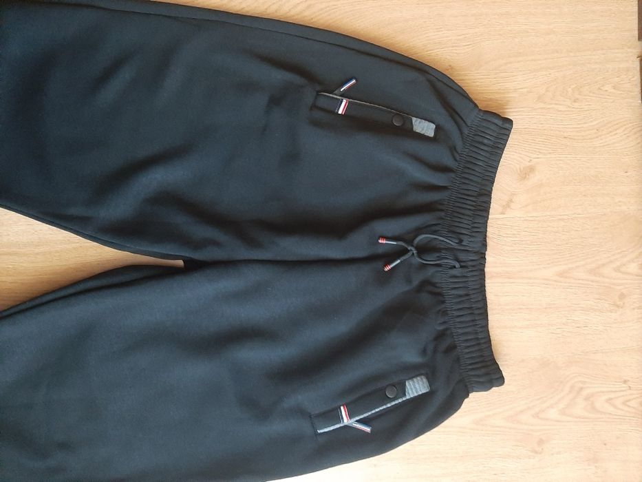 Ocieplane spodnie dresowe męskie proste nogawki