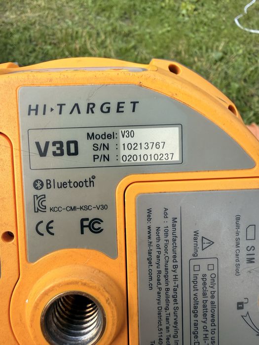 GPS Geodezyjny HI-TARGET v30 komplet GNSS