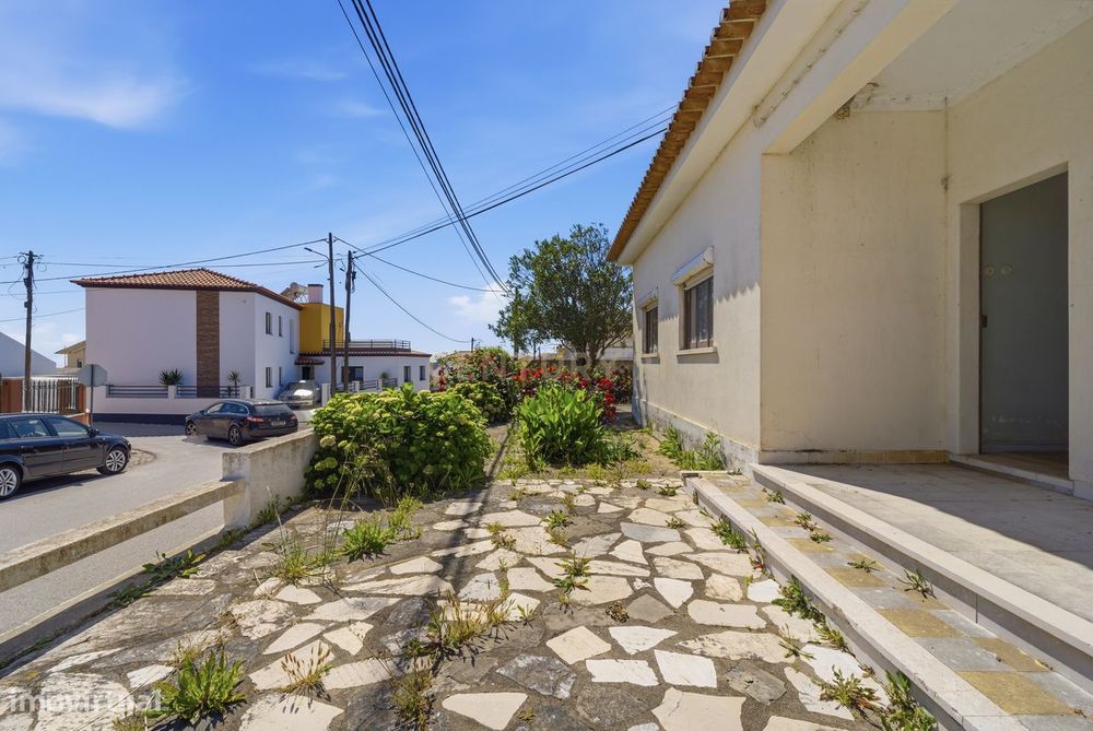 O Seu Próximo Projeto a 10 Minutos da Ericeira - Moradia Térrea Isola