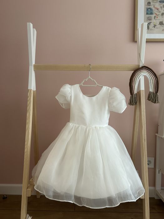 Святкова сукня на дівчинку 5-6 років