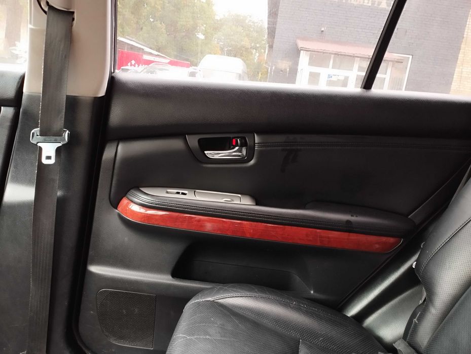 Потолок Lexus RX 300 330 350 2004-2008 XU30 стеля под люк