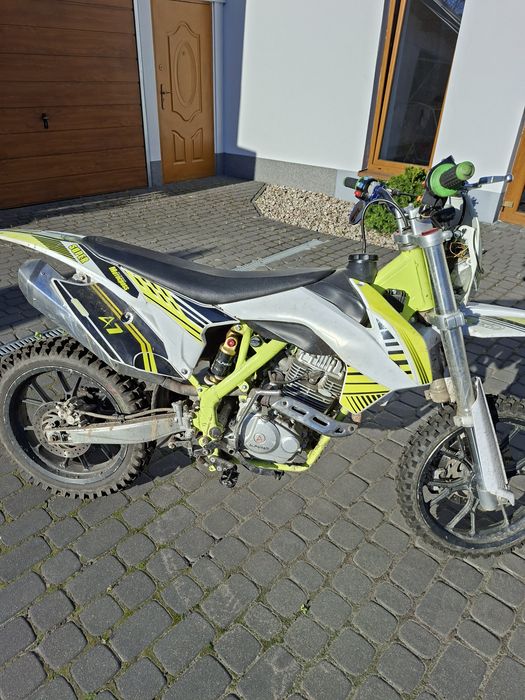 Cross 250 alfarad