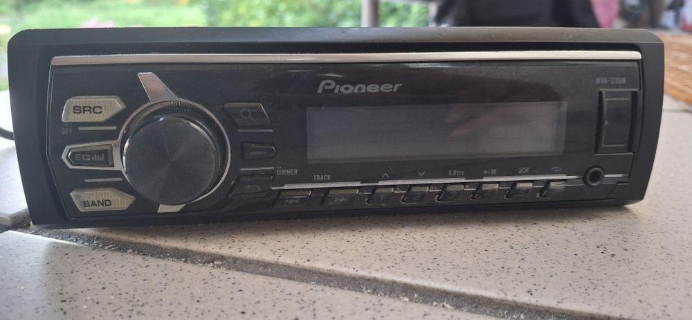 Radio Pioneer - .