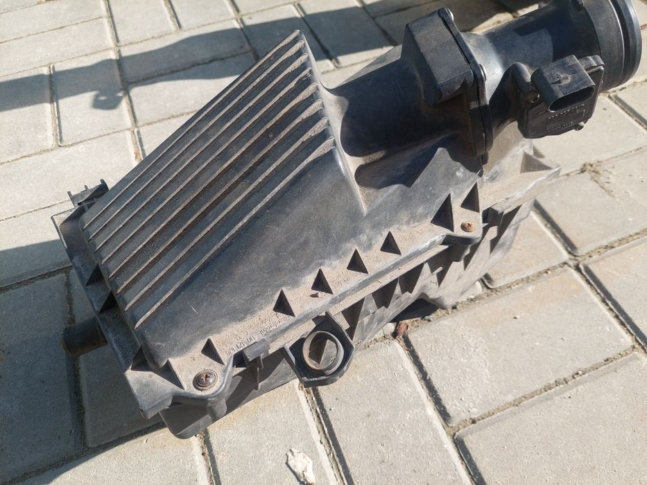 Obudowa filtra powietrza 1.6 Audi A3 VW Golf Bora Seat Leon