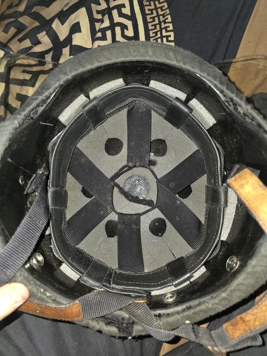 Hełm wz.93 policyjny