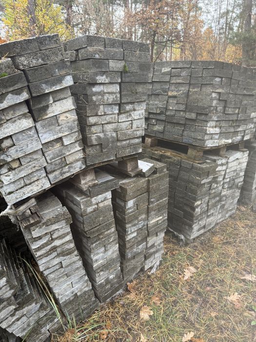 Бруківка гранітна