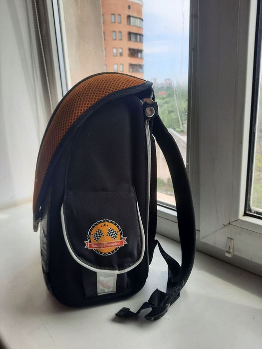 Рюкзак шкільний ранець