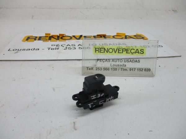 Comando / botão / interruptor vidros trás direito HYUNDAI i30 (FD)