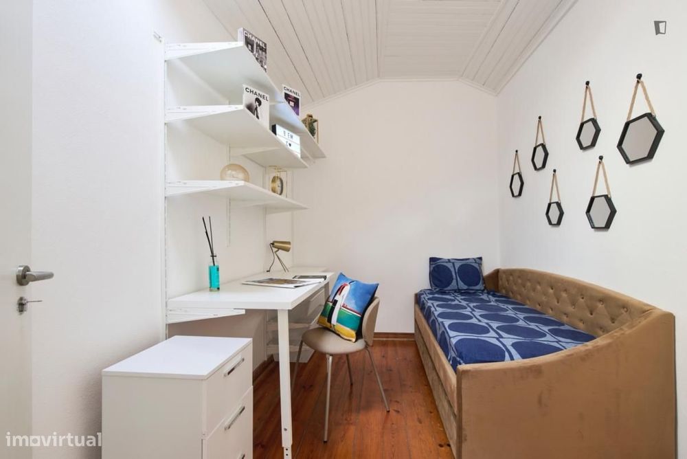 Quarto - localizado em Graça Lisbon
