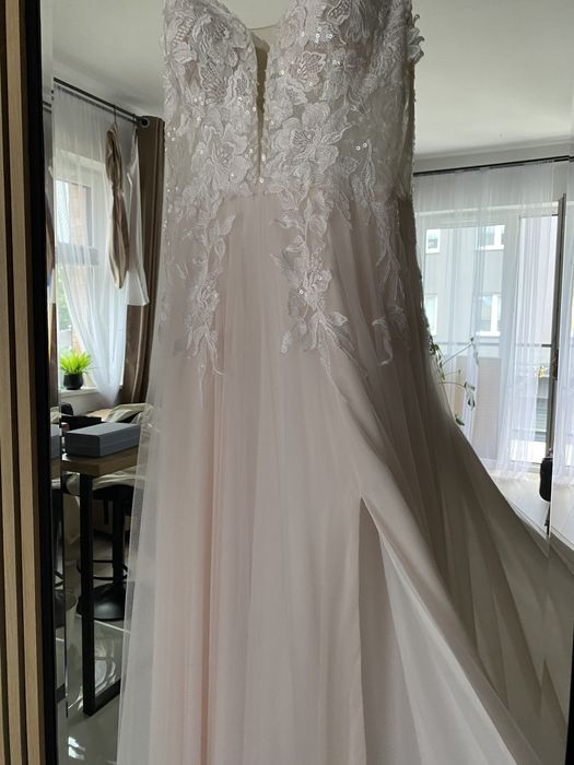 Suknia ślubna Romantica Juliete Atelier z welonem S 36