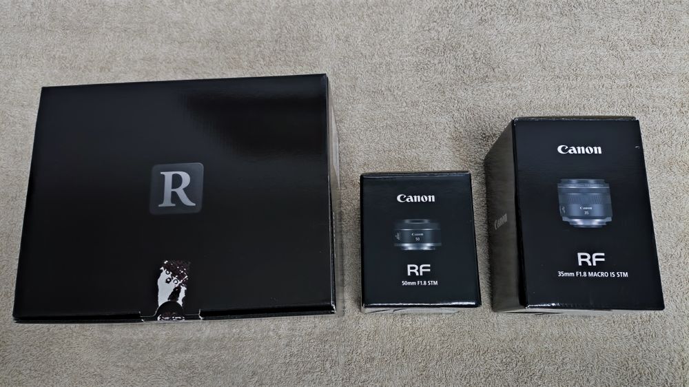 Canon RP + 50mm 1.8 + 35mm 1.8 Macro + 85mm 2.0 Macro