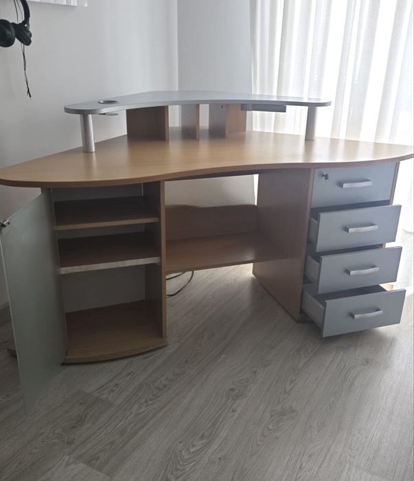 Secretaria/ mesa do canto com gavetas e feixo