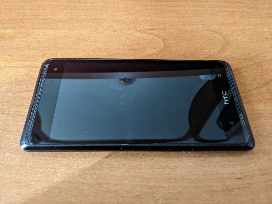 Смартфон HTC Desire 600 Dual sim