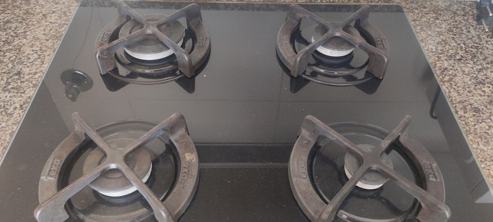 Placa de gás Teka de encastrar com 4 queimadores