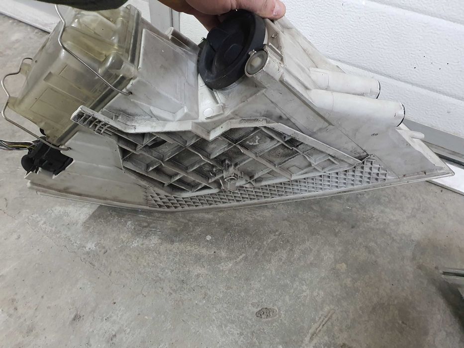 Фари шкода октавія а5 фара ліва права skoda octavia a5 ксенон з лінзою