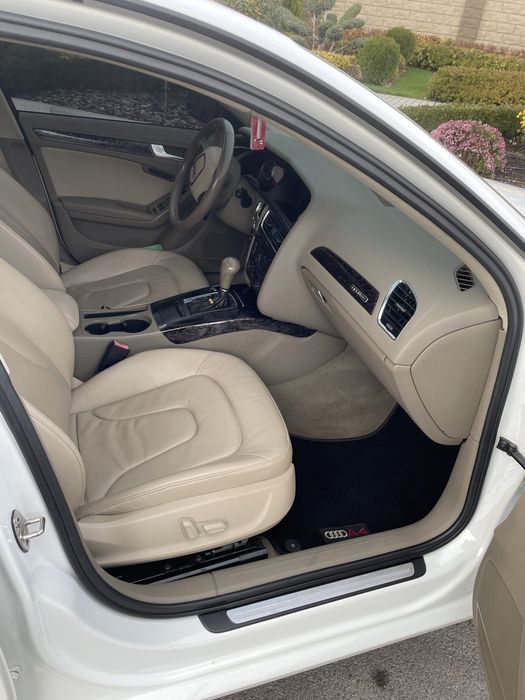 Продам Audi a4 b8