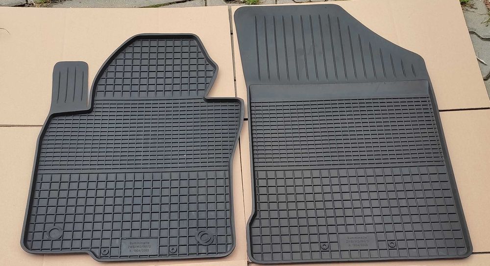 KIA RIO II NOWE Dywaniki PRZÓD gumowe dopasowane korytka korytko