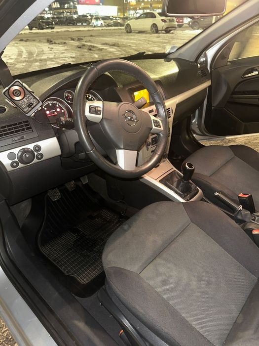 Опель Астра універсал