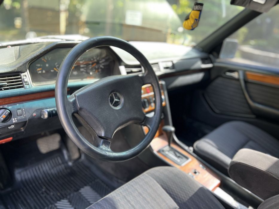 Mercedes Benz 2.5 diesel Автомат