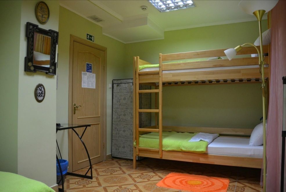 150 сутки ХОСТЕЛ КИЕВ Майдан Независимости Крещатик Театральная Центр