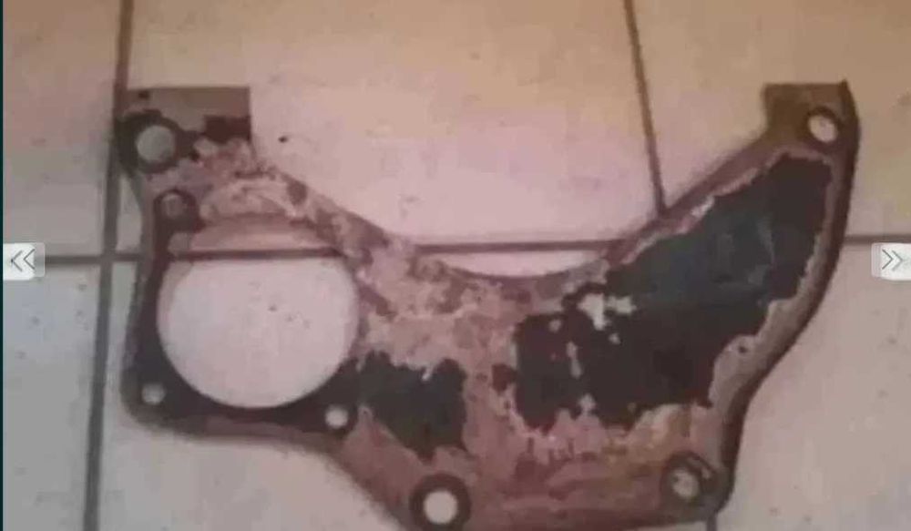 Fiat 125p Polonez osłona silnik skrzynia biegów stan bdb