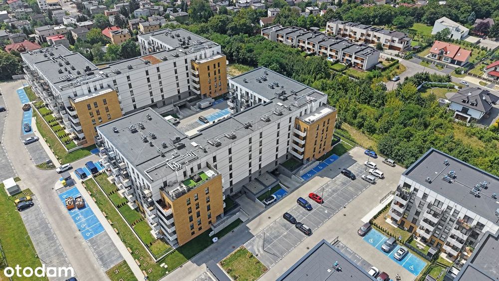 Bardzo wysoki standard/Ogródek/Miejsce parkingowe/Wyposażone