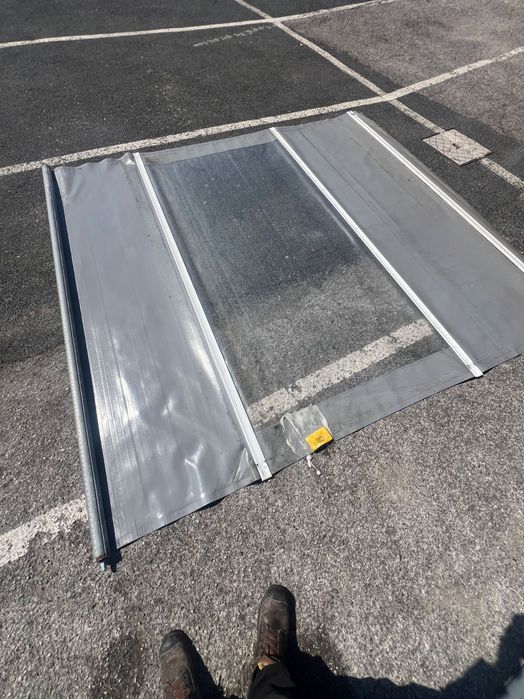 Toldo cobertura de estacionamento