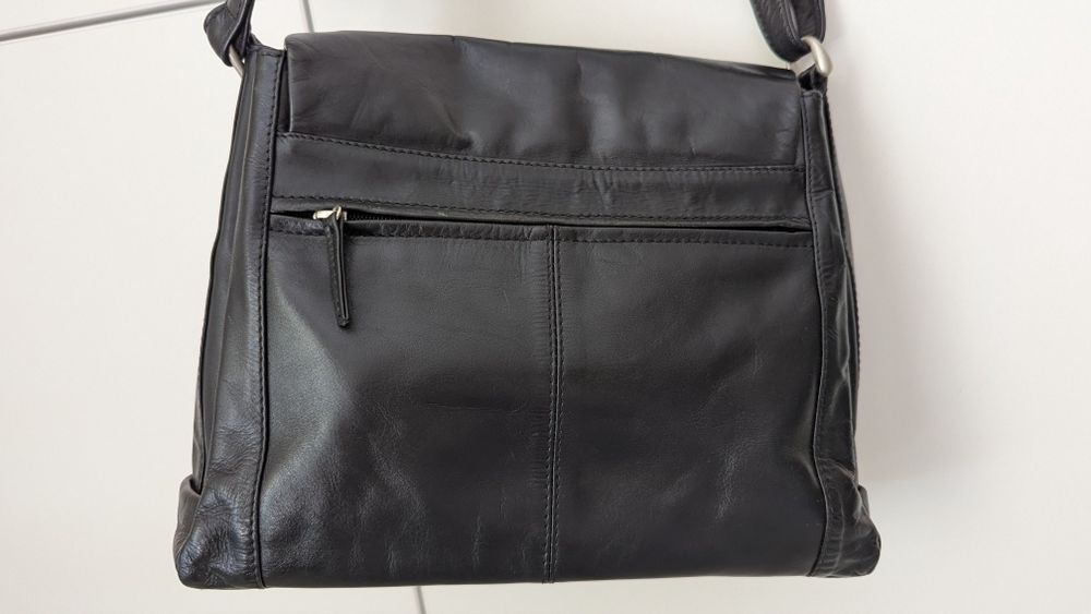 Шкіряна жіноча сумочка