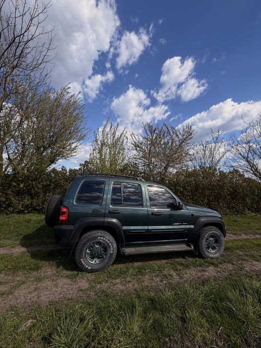 Jeep liberty sport 2.4
